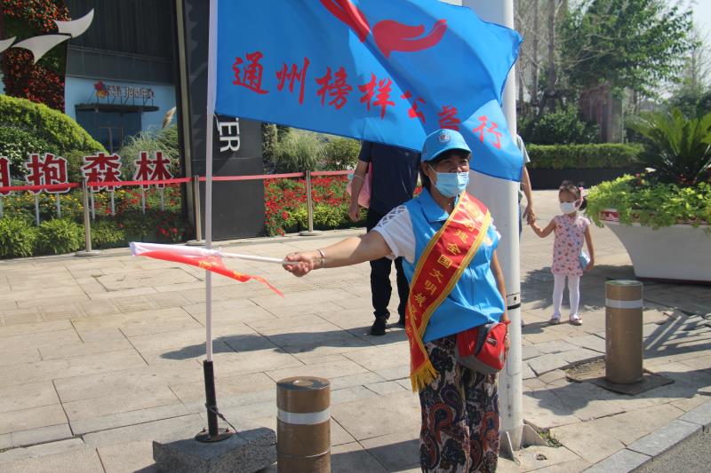 <strong>女人比比让男人插视频</strong>